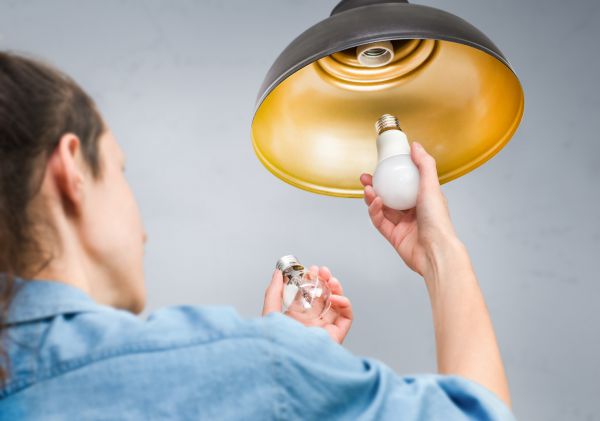 Cost of Light Bulb Replacement in El Dorado Hills