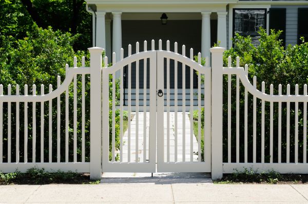Cost of Fence Gate Adjustment in El Dorado Hills