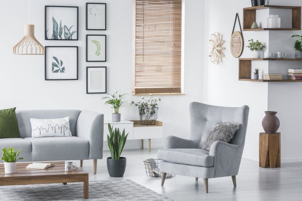 Cost of Wall Decor Hanging in El Dorado Hills